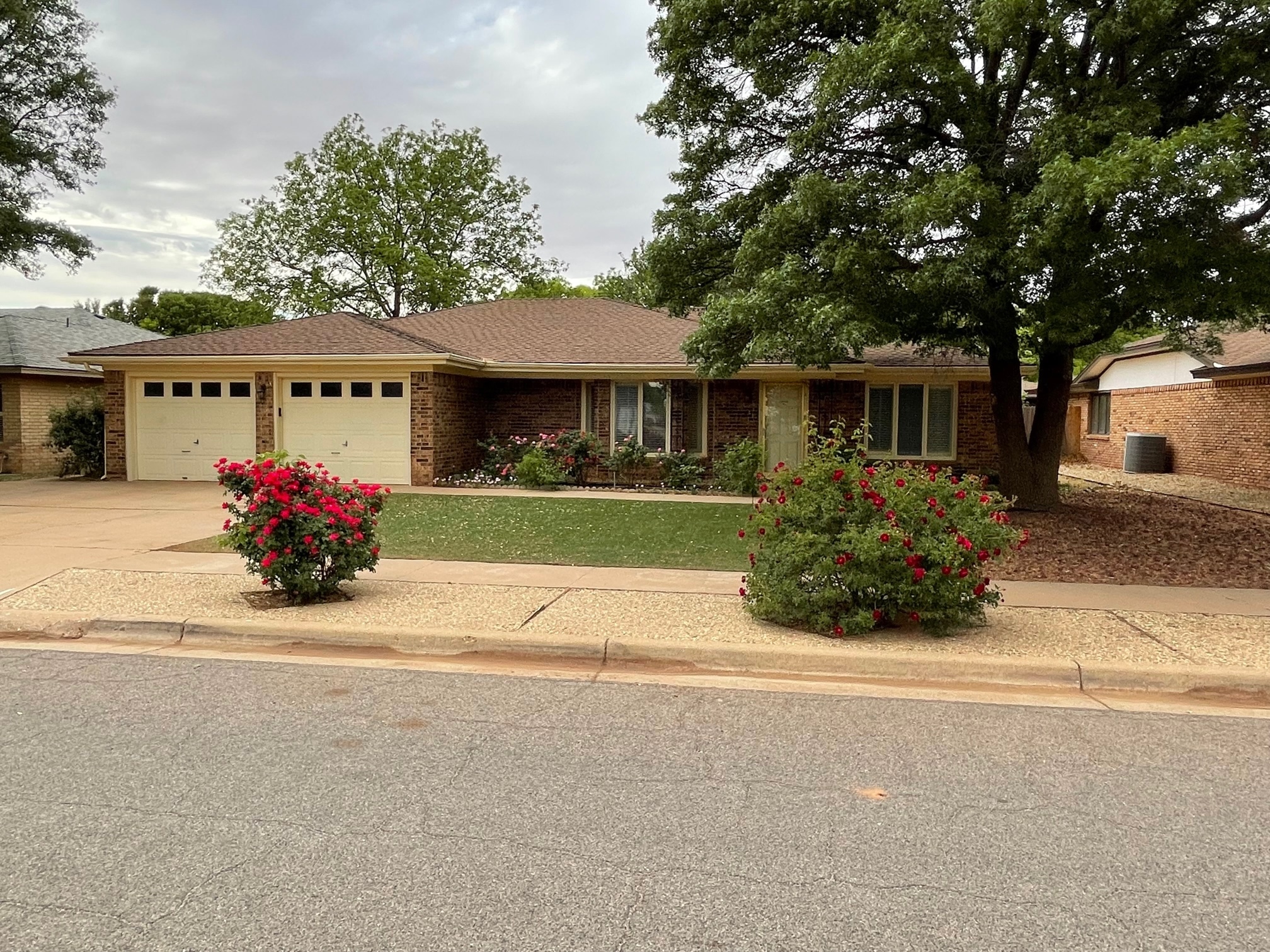 Beautiful Ranch Style Home in Remington Park Lubbock For Sale By Owner